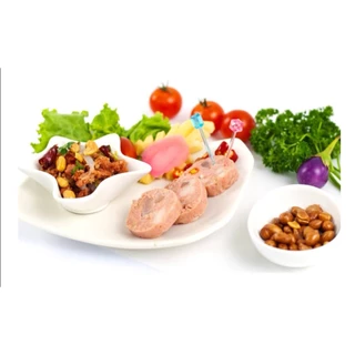 แหนมเจ โยตา ( 1 แพ็คมี 6 ชิ้น) Vegetarian ( YOTA) อาหารเจแช่แข็ง อาหารสดเจ อาหารมังสวิรัติ อาหารวีแกน มีเก็บเงินปลายทาง