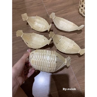 ที่ใส่ขนม ใส่ผลไม้ สานจากไม้ไผ่ ทรงเรือน่ารัก ใส่ขนม ใส่ผลไม้ จัดเบรคน่ารักๆค่ะ