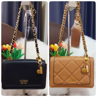 Guess Crossbody กระเป๋าสะพาย