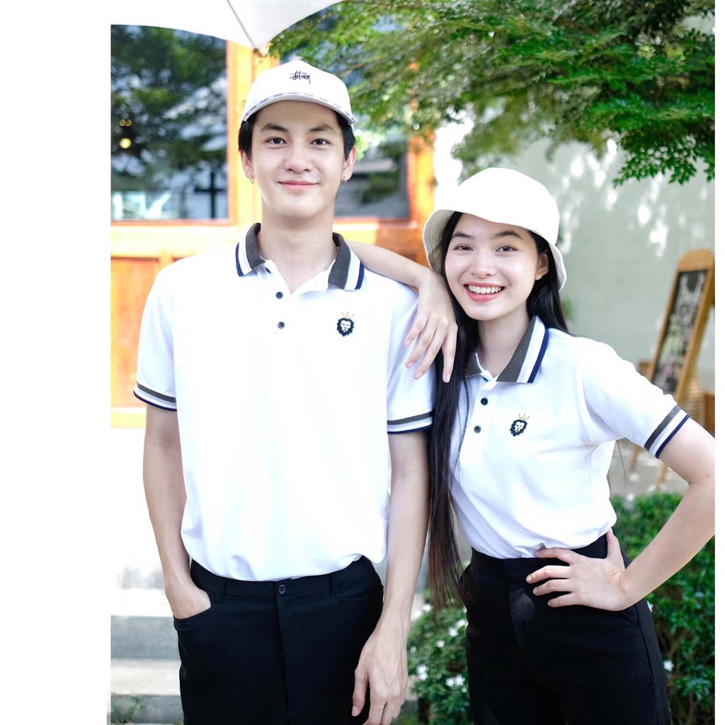 เสื้อโปโลสิงโต สีขาวปกเทา Roccoe Polo มีถึงอก 52”