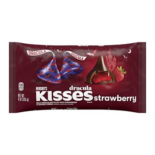 HERSHEYS KISSES Dracula Strawberry Candy BBF.31/05/24