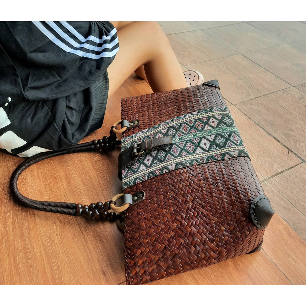 ขนาด 15*10 นิ้ว ซับซิป กระเป๋าสาน กระจูด กระเป๋าแฮนด์เมด  handmade ตะกร้าสาน กระเช้าสาน - รูปที่ 7