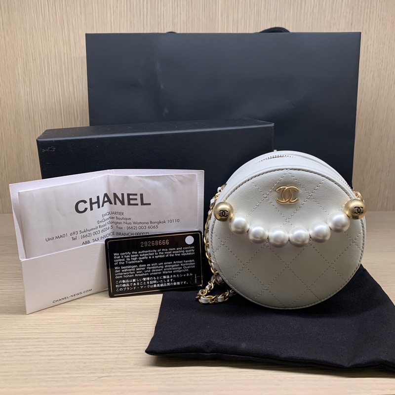[CO220906008] Chanel / Round Clutch Pearl with Chain