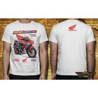 เสื้อยืดผ้าฝ้ายพิมพ์ลายแฟชั่น เสื้อยืด Honda RS150R Edition * D1 (สีแดง + สีขาว)