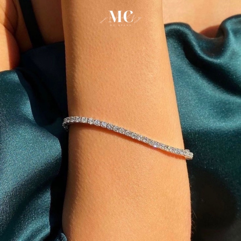 MCbrand.Jewelry สร้อยข้อมือเงินแท้ 92.5% ชุปทองคำขาว รุ่น Cher เพชรเล่นไฟมาก [แถมกล่อง+ใบประกัน] ใส่ติดตัวได้ ไม่ลอก