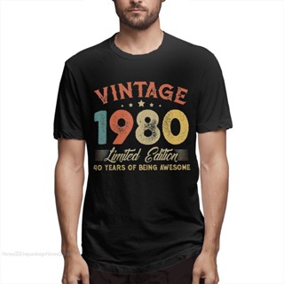 เสื้อยืดคอกลม ลาย Born in 1981 2022 สไตล์วินเทจ สําหรับผู้ชาย 1980 40 ปี 40 ปี