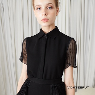 VICKTEERUT Re-Edition Pleated Sleeve Shirt เสื้อเชิ้ตแขนสั้น แขนพลีท