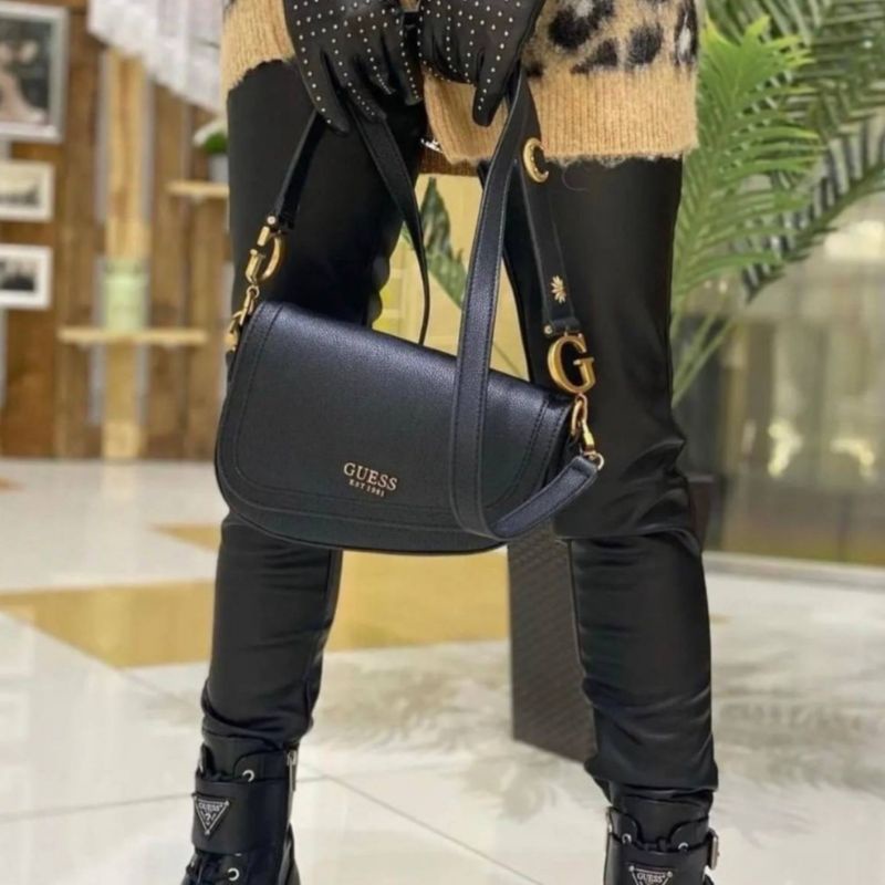 รุ่นยอดฮิต GUESS G DREAM SHOULDER BAG Shopee Thailand