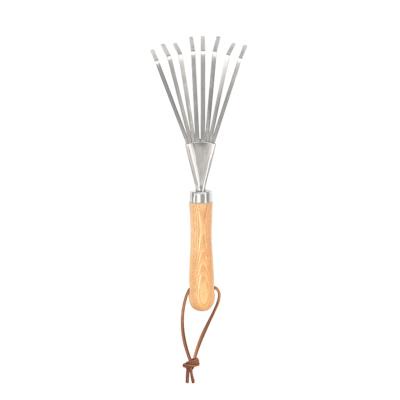 คราดมือด้ามไม้ KARTEN รุ่น F0228 สีน้ำตาล Hand Rake with Wooden Handle KARTEN Model F0228 Brown