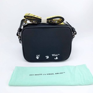 กระเป๋า Off white logo crossbody bag  พร้อมส่งค่ะ (กว้าง 7.5* สูง 5.5 นิ้วค่ะ)