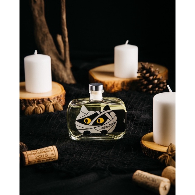 Tians’ reed diffuser ก้านไม้หอมปรับอากาศ กลิ่น Witch, please (Halloween Collection) *กล่องสีดำหมด*