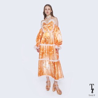 TandT - "ORANGINA" Butterfly Printed Long Sleeve Tiered Maxi Dress เดรสยาวตัดต่อชั้นระบายทรงบาน สายเดี่ยวเปิดไหล่แขนพอง