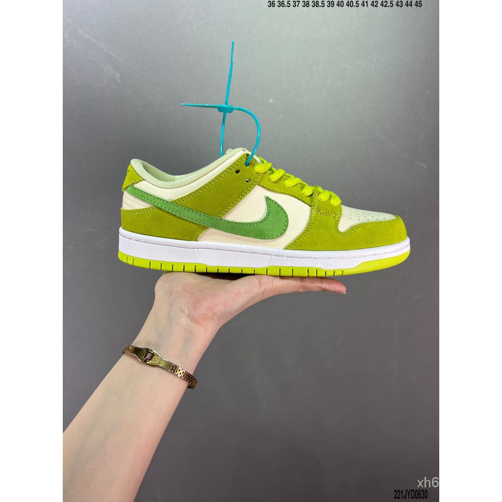 Nike SB Dunk Low White Green Apple รองเท้าสเกตบอร์ดรองเท้าผ้าใบ