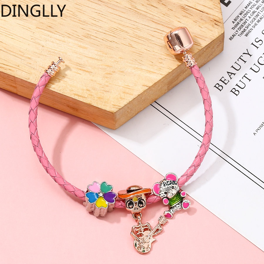 Dinglly โรสโกลด์ กะโหลก คาวบอย กีตาร์ สร้อยข้อมือ เสน่ห์ สําหรับผู้หญิง การ์ตูนดอกไม้ หมี ลูกปัด สร้อยข้อมือหนัง สีชมพู