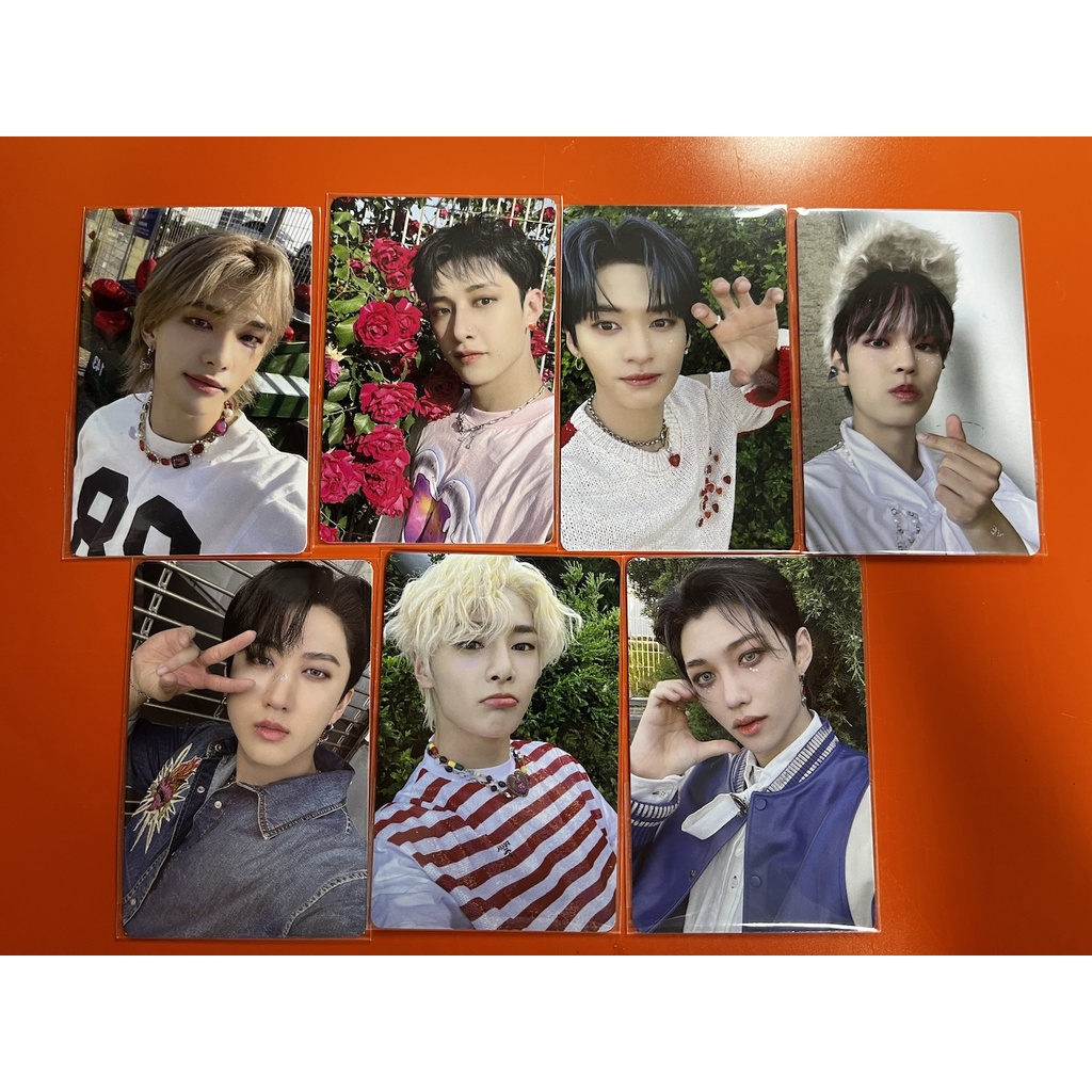 (สินค้าพร้อมส่ง)[YES24] โฟโต้การ์ด Stray Kids 'MAXIDENT' YES24 1 รูป (อยู่ในมือ)