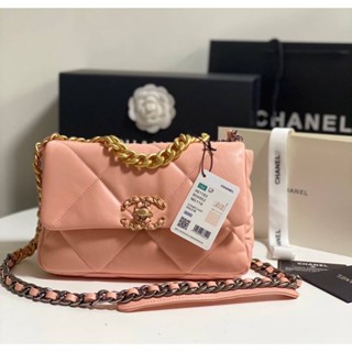 ✅Chanel 19flap  ✅Grade : ออริ หนังแท้💯 ✅size :26cm  ✅full box set:box+invoice+card+paperbag+dust bag+ribbon +flower