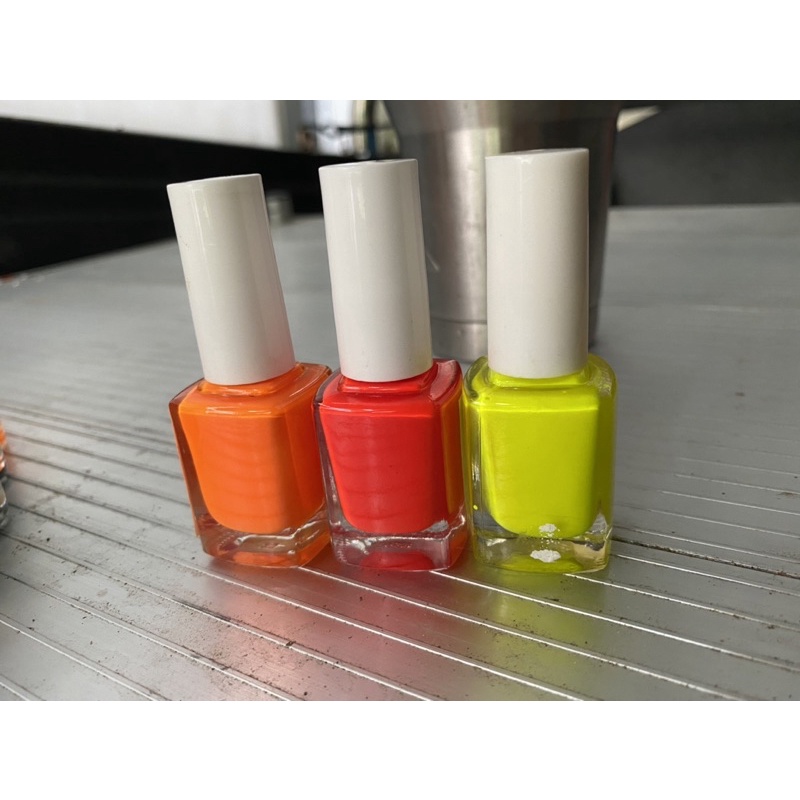 DIY สีเขียนหางทุ่นแห้งช้า