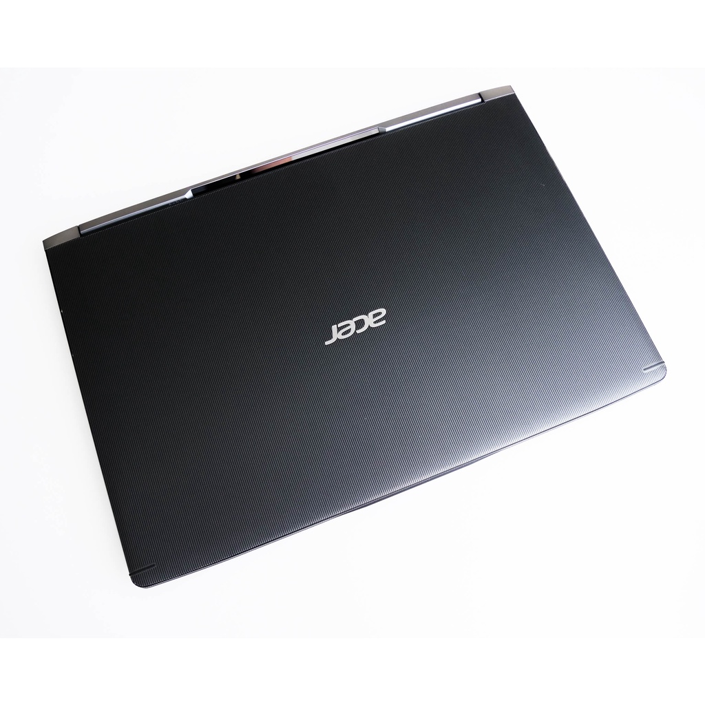 Acer Aspire V Nitro 17.3 นิ้ว i7-7700HQ พร้อม SSD 250GB เพิ่ม RAM 16 GB การ์ดจอ GTX 1060 6GB มือสอง