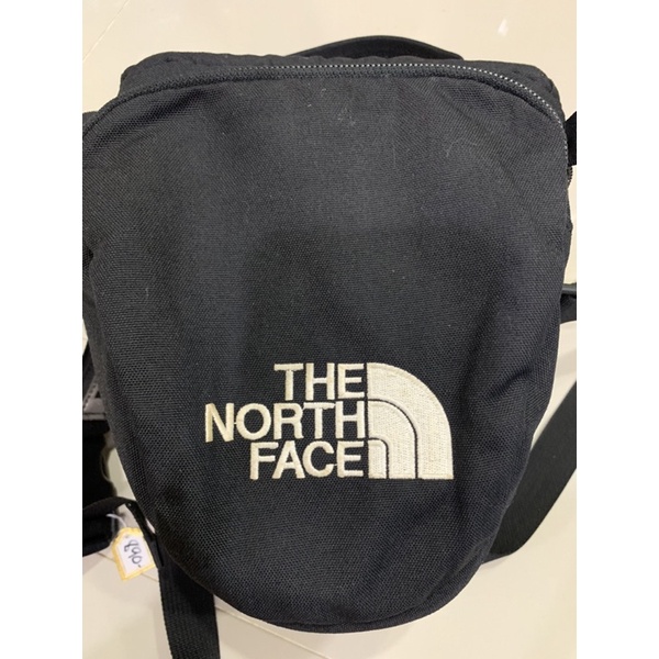 กระเป๋าใสกล้องสีดำ ยี่ห้อ The north face