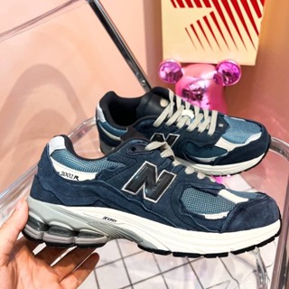 รองเท้าแบรนด์เนมรองเท้า New Arrivals  New Balance 2002r Sneaker