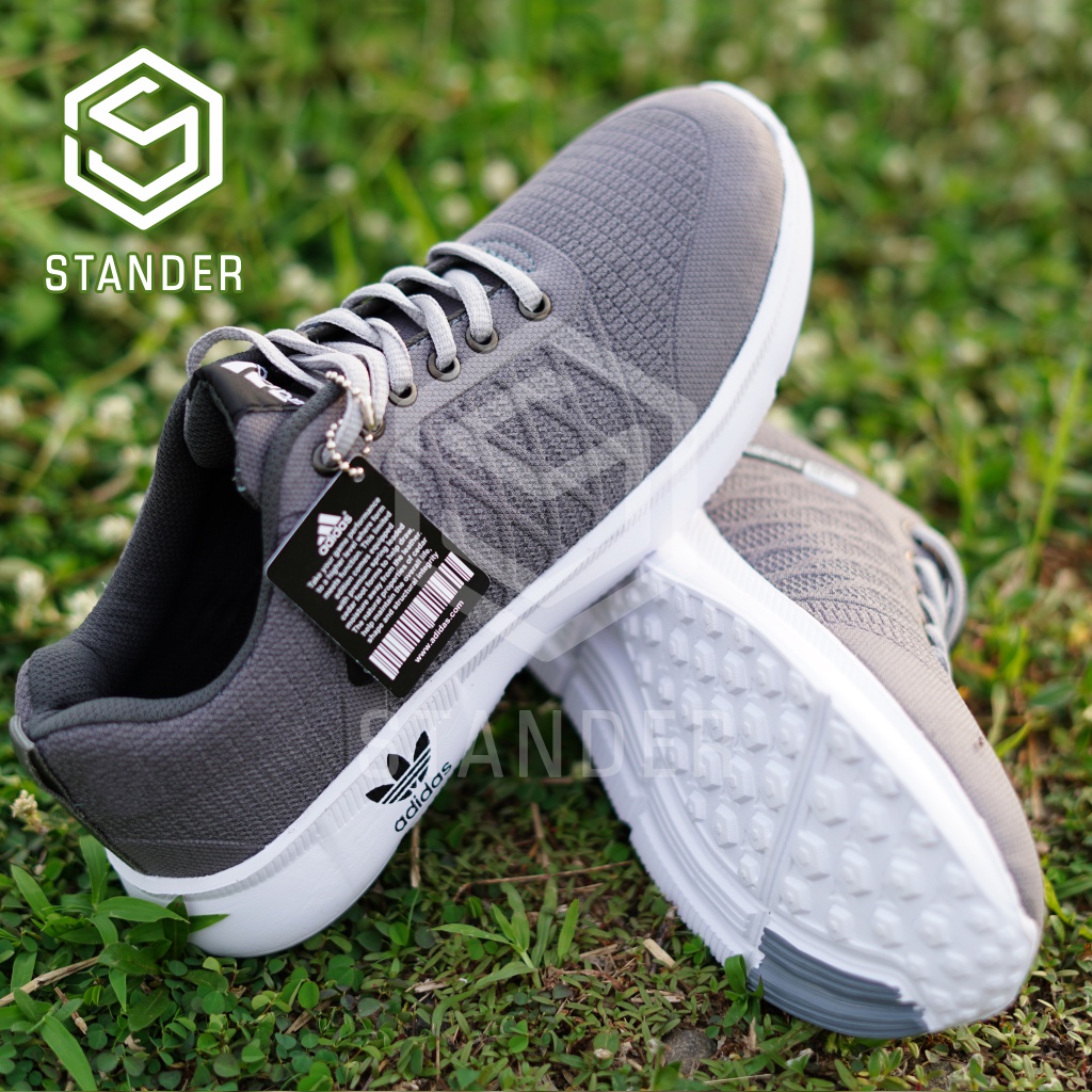 รองเท้าผ้าใบผู้ชายและผู้หญิงรองเท้ากีฬา adidas neo school รองเท้าผ้าใบ รองเท้าผ้าใบแฟชั่น รองเท้ายิม