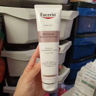 โฟมล้างหน้า Eucerin SPOTLESS BRIGHTENING GENTLE CLEANSING FOAM 150 G.