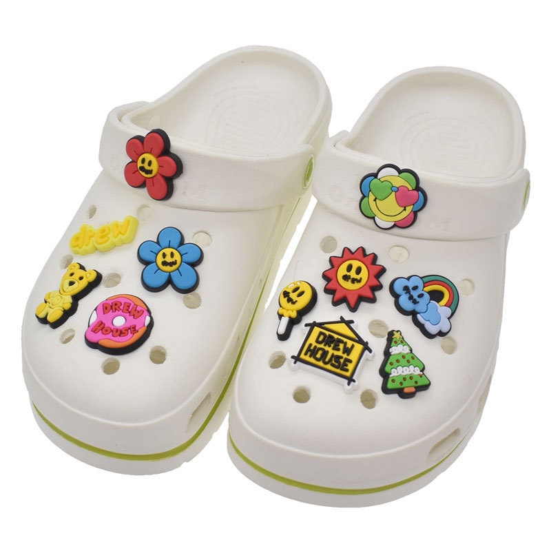 การ์ตูนหมี อมยิ้ม Croc Jibbits Drew House Jibitz Charm Rainbow Flower Shoe Charms Jibits Crocks สําหรับผู้หญิง อุปกรณ์เสริมตกแต่งรองเท้า