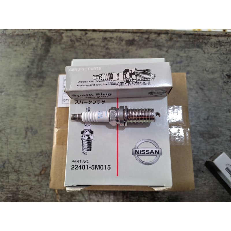 หัวเทียน Nissan Teana J31 Elgrand E51 ดั้งเดิม