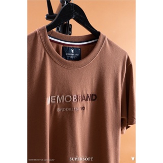 Memo By Hashtag เสื้อยืดแขนสั้น ทรงผู้ชาย รุ่น BRAND REFLECT สินค้าลิขสิทธิ์แท้ 14.10.65