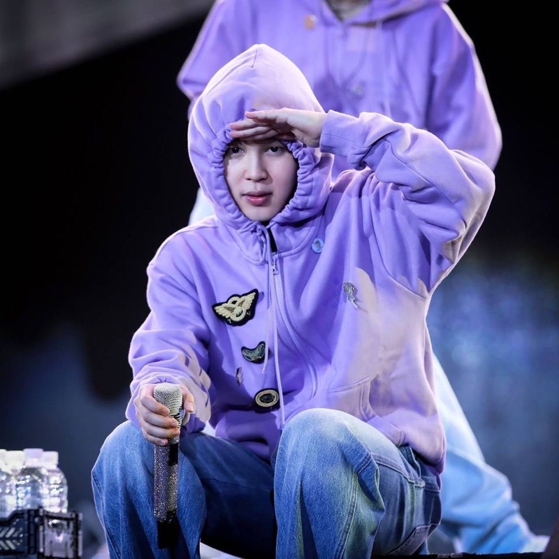 Zip Up Hoodie (Lavender) เสื้อฮู้ดคอน BTS YET TO COME IN