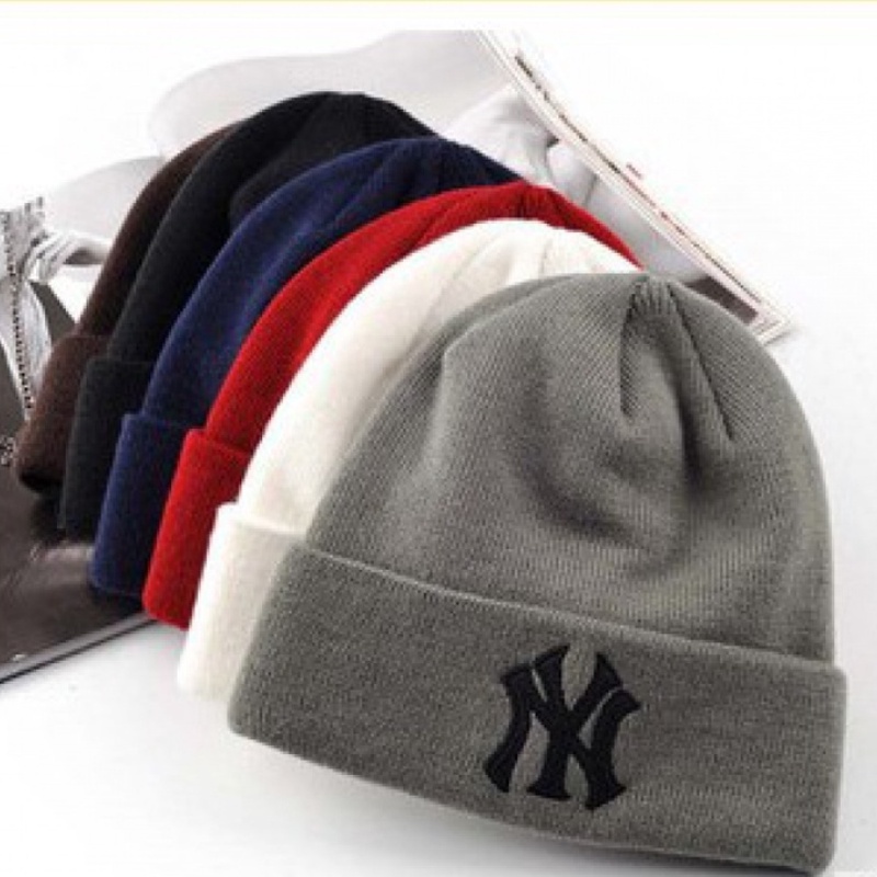 หมวกแฟชั่นใช้ได้ทั้งชายและหญิง ลาย NY mlb ฟรีไซส หมวกบีนนี่ถัก ไหมพรม หมวกฤดูหนาว ฤดูใบไม้ร่วง