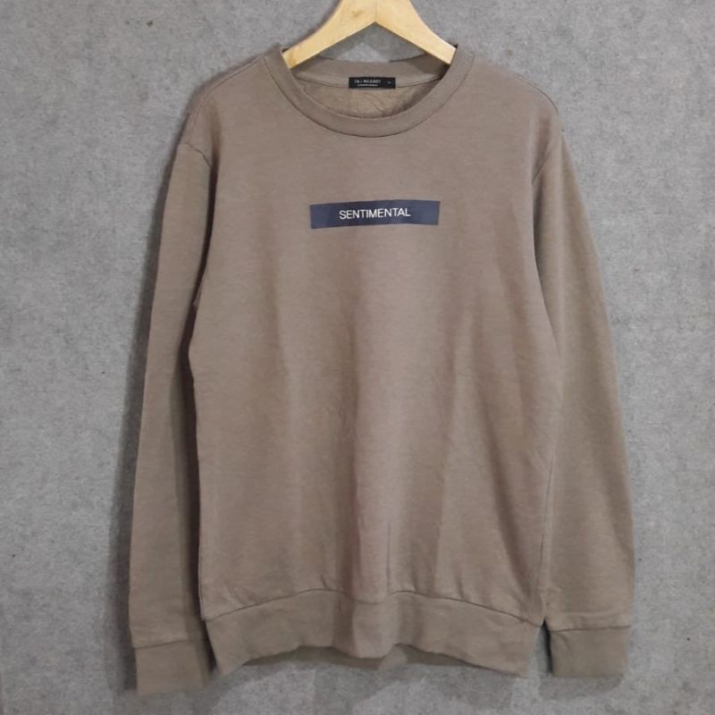 CREWNECK TBJ.NEARBY*