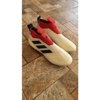 Adidas Predator limited edition model 17+ Pure Control (made in Indonesia) สภาพนางฟ้า 99% ไซส์ 7US ใส่ไปครั้งเดียว