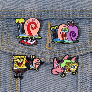 เข็มกลัด ลายการ์ตูน SpongeBob SquarePants Lapel Pin สําหรับเสื้อผ้าเพื่อน