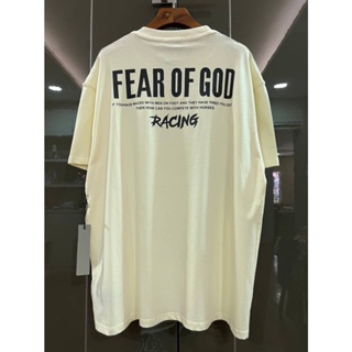 FEAR OF GOD FOG ESSENTIALS RACING PRINT COTTON T-SHIRT เสื้อยืดคอกลมแขนสั้น เฟียร์ออฟก๊อด เอฟโอจี เอสเซนเชียล สกรีน