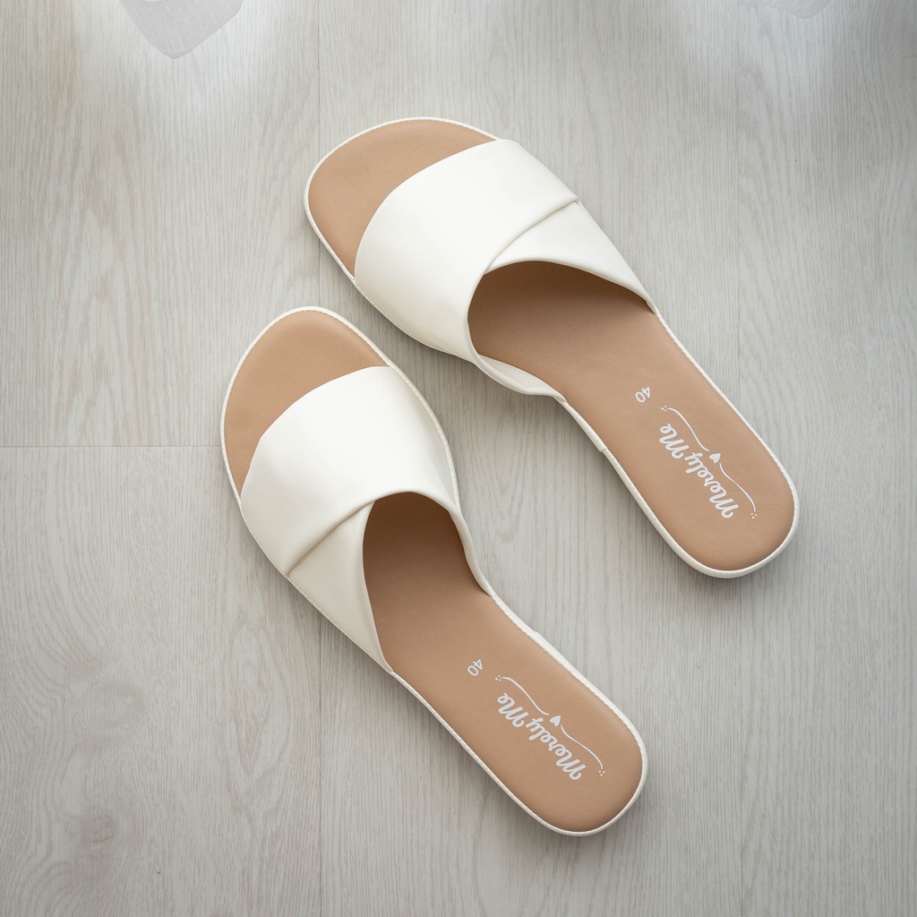 [เหลือ 587 ฿ ใช้โค้ดลด 15%ตามรูป] MerelyMe รุ่น Lunar รองเท้าแตะผู้หญิง สัมผัสนุ่ม ใส่สบาย ไม่กัดเท้า