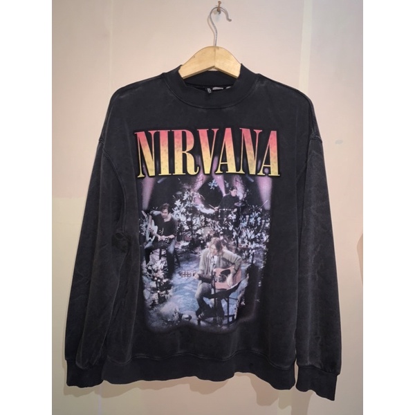 เสื้อสเวตเตอร์ H&m nirvana พรีเลิฟด์