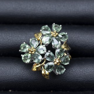 แหวนพลอยเขียวส่องจันทบุรี (Green Sapphire) เรือนเงินแท้92.5% ชุบทองคำขาว พลอยสวยสะอาด สีเขียวก้านมะลิ ไซส์นิ้ว 52 หรือ เ