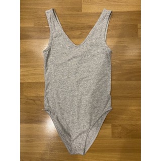เสื้อกล้าม bodysuit สีเทา