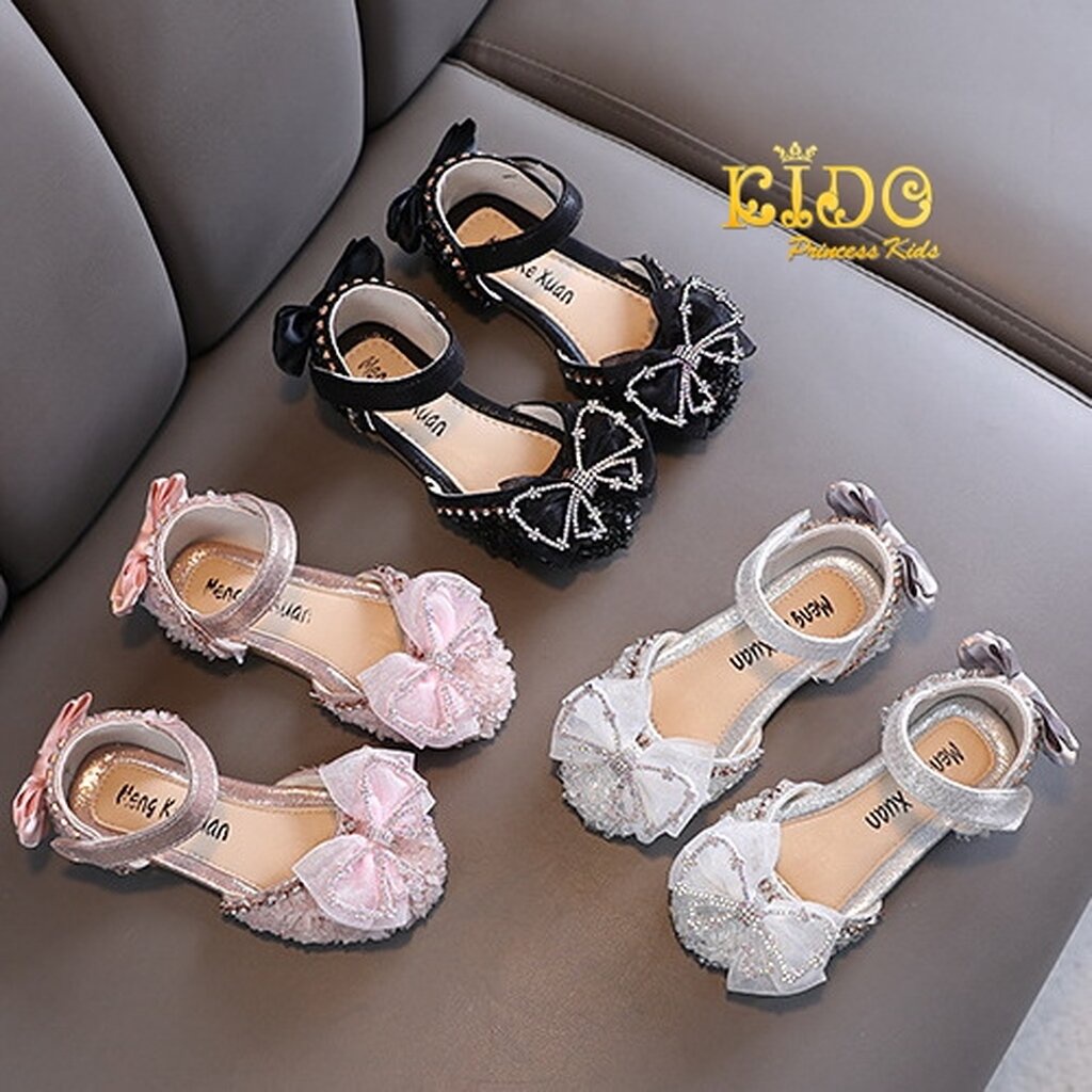 Tsรองเท้าออกงานเด็ก(หน้าร้านอยู่รัชดา ลองได้)H102สีเงิน สีชมพูแต่งโบว์ผ้าแก้วติดเพชรและโบว์หลัง เปิดข้าง สวย ใส่สบาย