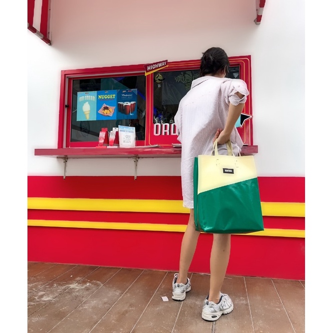 กระเป๋าผ้าใบBuntook kunilon bag