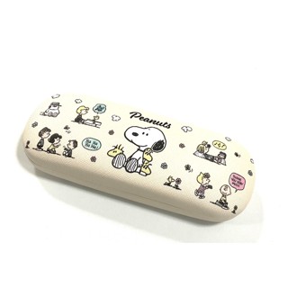 กล่องแว่นตา  ลายการ์ตูน  น่ารัก  ลาย  SNOOPY PEAN  ลายใหม่  สีครีม  (Glasses case)  น่ารัก น่าใช้งาน BY PMYL SHOP