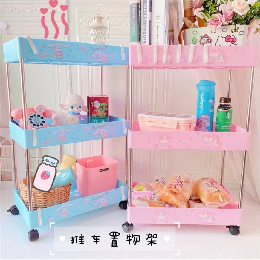 พร้อมส่ง ชั้นวางของมีล้อ 3ชั้น แถมตะขอ ลายการ์ตูน ชั้นวางล้อเข็น ของแต่งบ้านคิตตี้ | Bluerubystore