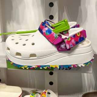 รองเท้า crocs แท้  crocs Hiker Clog รองเท้าแตะ Crocs กันลื่น เหมาะกับเดินชายหาด สไตล์คลาสสิก#207990