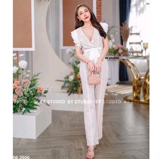 พร้อมส่ง🍮 jumpsuit ลูกไม้ แขนระบาย +สายผูกเอว 🍪bt 06-2500