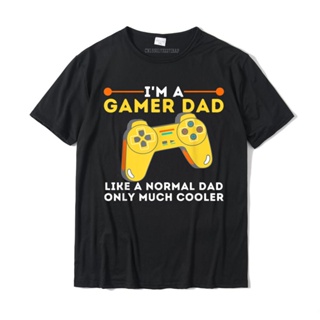 [COD]เสื้อยืดผ้าฝ้าย พิมพ์ลายเกมมิ่ง Dad Like A Normal Dad Video Game แฟชั่นสําหรับเด็กผู้ชาย &amp;amp; เสื้อยืดแฟชั่นS-5XL