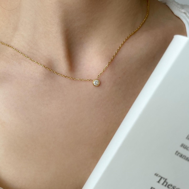 (สั่งในไลฟ์ ลด50%) The moon necklace 14k