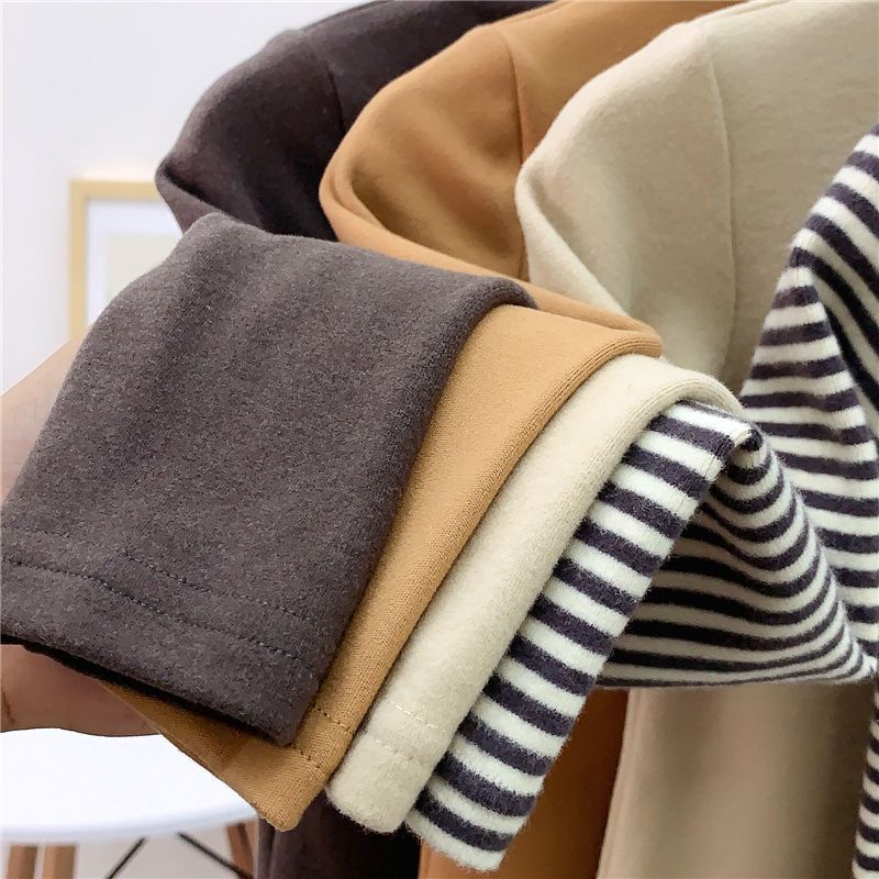 เสื้อยืดแขนยาว คอปก ขนาดเล็ก ให้ความอบอุ่น แฟชั่นฤดูใบไม้ร่วง สําหรับเด็กผู้ชาย และเด็กผู้หญิง - รูปที่ 2