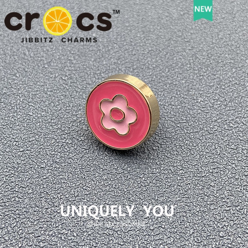 JIBBITZ cross charms ตัวติดรองเท้า จี้เพชรแดง ตัวติดรองเท้า cross