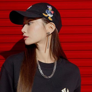 พร้อมส่ง💙 ของแท้💯% MLB X DISNEY NY UNISEX CURVED CAPNY NEW YORK YANKEE หมวกเเก็ปเเฟชั่นรุ่นใหม่ปักลายโดนัลด์ ดั๊ก